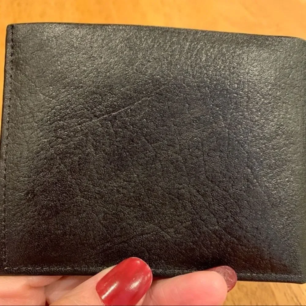 NWOT Swank Genuine Cowhide Black‎ Leather Bifold Wallet